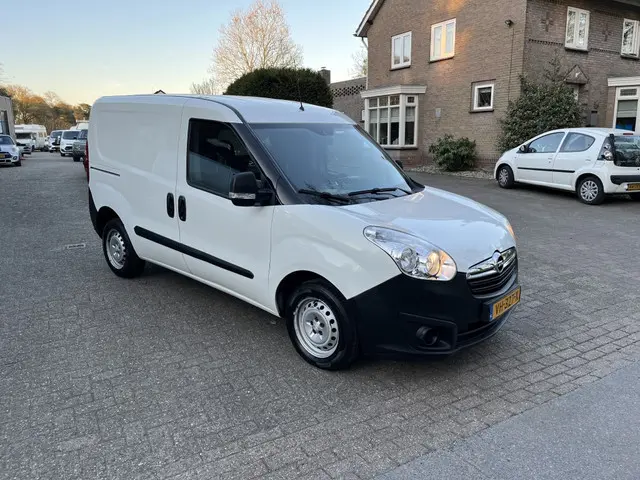 Opel Combo 1.3 CDTi L1H1 ec.Sel 2014 Diesel 2