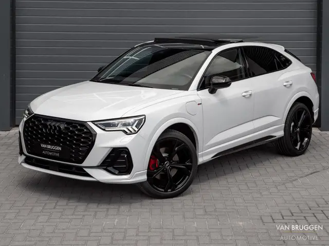 Audi Q3 Sportback 45 TFSI e S-Line 2022 Hybride Benzine 35