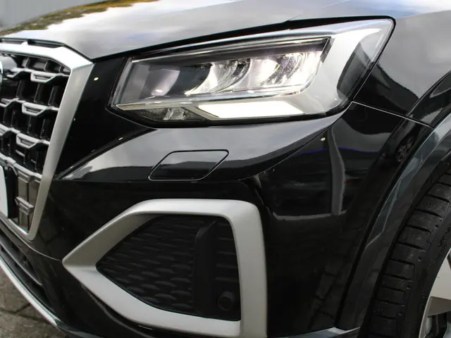 Audi Q2 35 TFSI Edition one 2025 Benzine 18