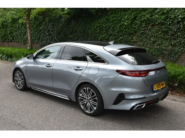 Kia ProCeed 1.5 T-GDI GT-PlusLine 2021 Benzine 4
