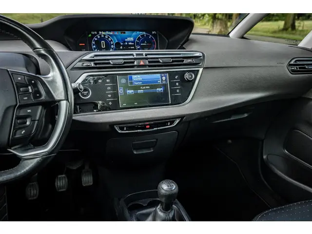 Citroën Grand C4 Picasso 1.6 THP Exclusive 2015 Benzine 34