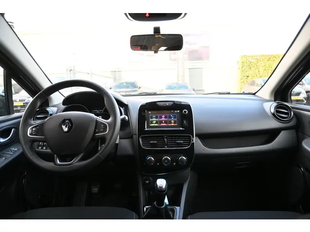 Renault Clio Estate TCe 90 Limited 2020 Benzine 12