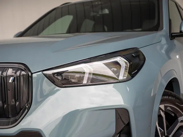 BMW iX1 xDrive30 2024 Elektrisch 13