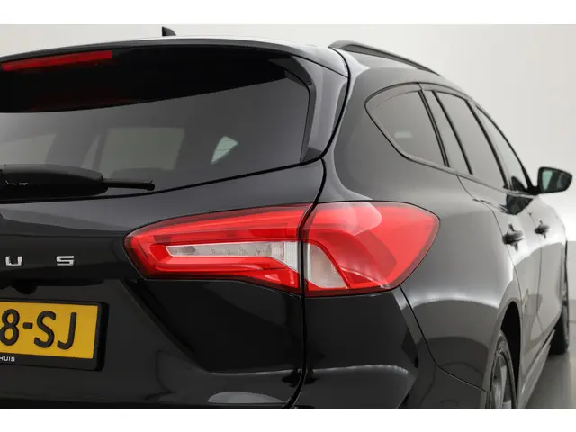 Ford Focus Wagon 1.0 EcoBoost ST Line 2019 Benzine 36
