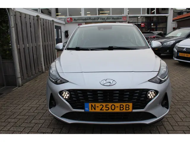 Hyundai i10 1.0 Comfort Carplay 2021 Benzine 8