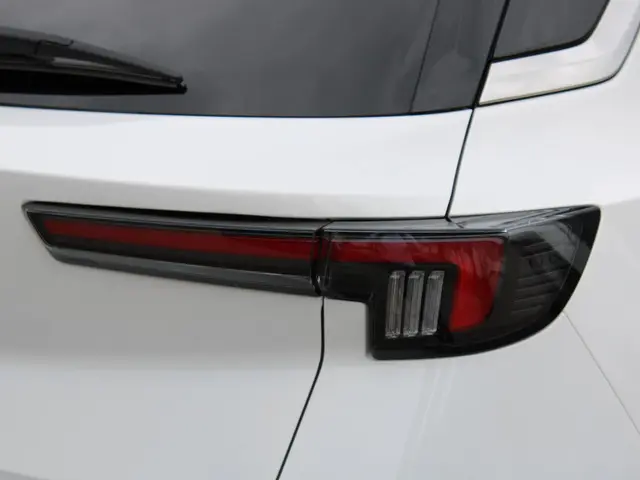 Opel Mokka 1.2 Turbo Business Elegance 2024 Benzine 28