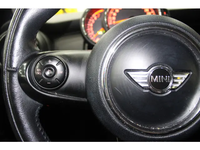 MINI One Mini 1.2 Business 2017 Benzine 16