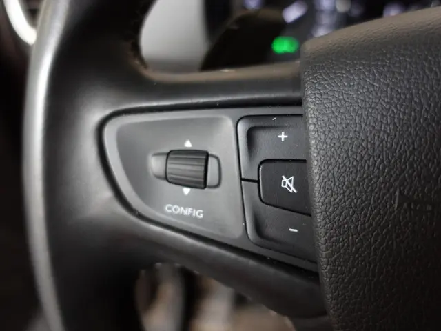 Opel Vivaro 145PK Automaat L3H1 2024 Diesel 18