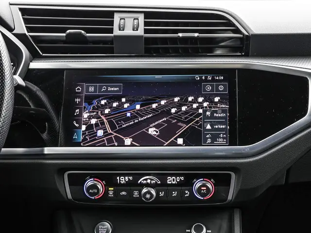 Audi Q3 35 TFSI/150PK S Edition 2020 Benzine 16