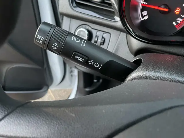 Opel KARL 1.0 Rocks Online Edition 2018 Benzine 12