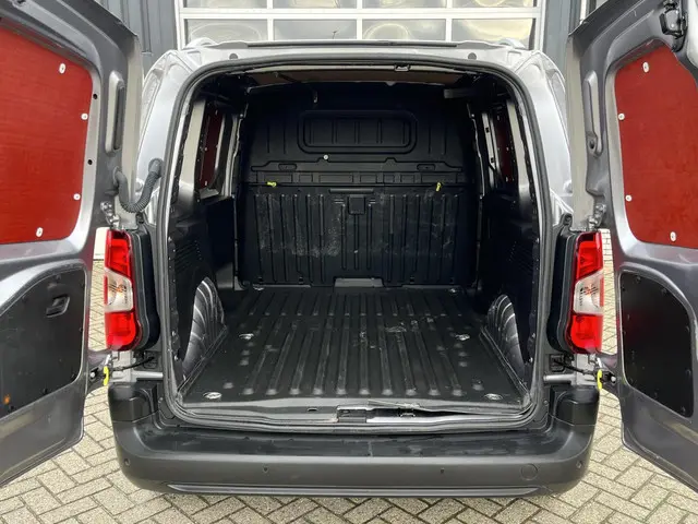 Peugeot Partner bestel 1.5 BlueHDI Asphalt 2023 Diesel 6