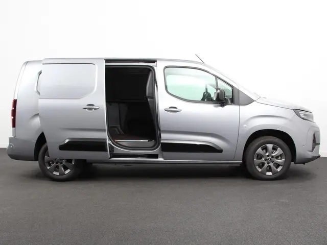Opel Combo 1.5 BlueHDi 130 S&S L2 2024 Diesel 9