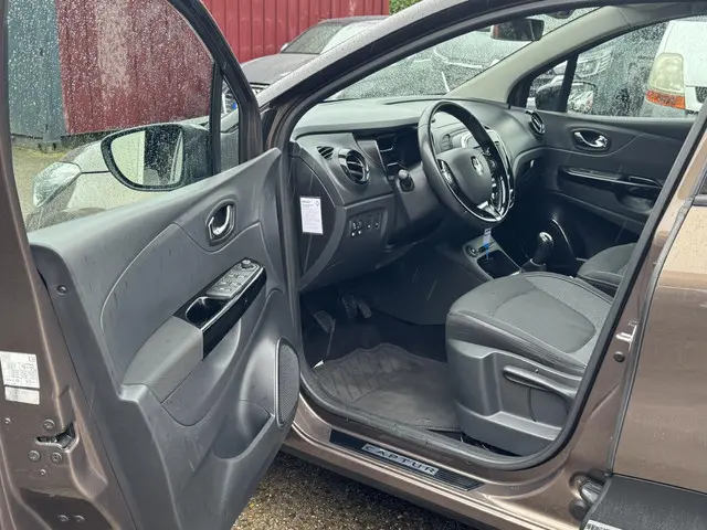 Renault Captur 0.9 TCe Dynamique 2015 Benzine 12