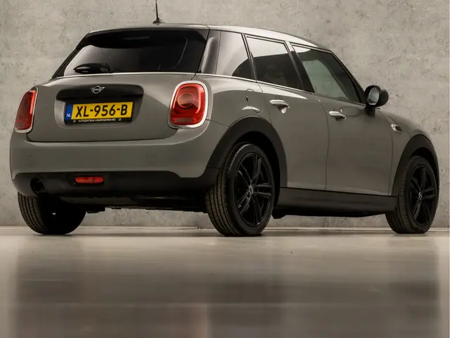 MINI One 1.5 One Sport 2019 Benzine 5