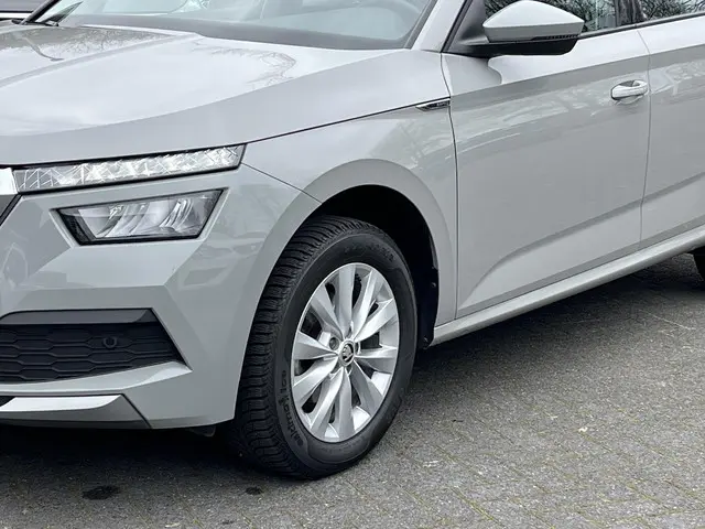 Škoda Kamiq 1.5 TSi ACT Business 2021 Benzine 9