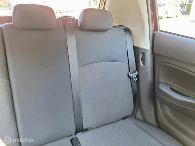 Mitsubishi Space Star 1.0 COOL+ 2018 Benzine 15