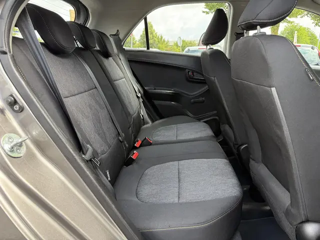 Kia Picanto 1.0 CVVT ISG 2013 Benzine 9