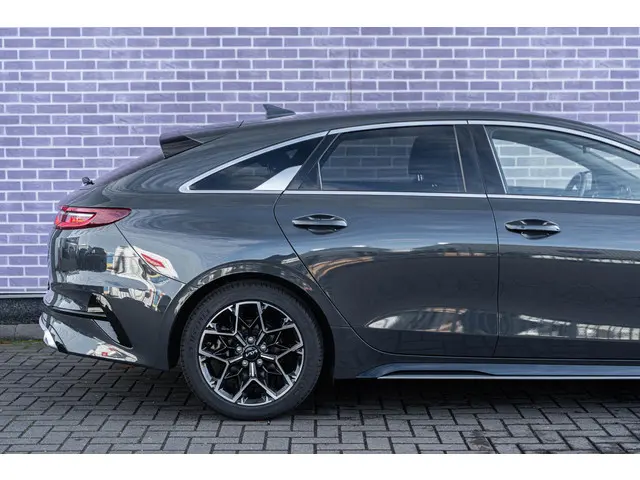 Kia ProCeed 1.5 T-GDi GT-Line 2024 Benzine 16