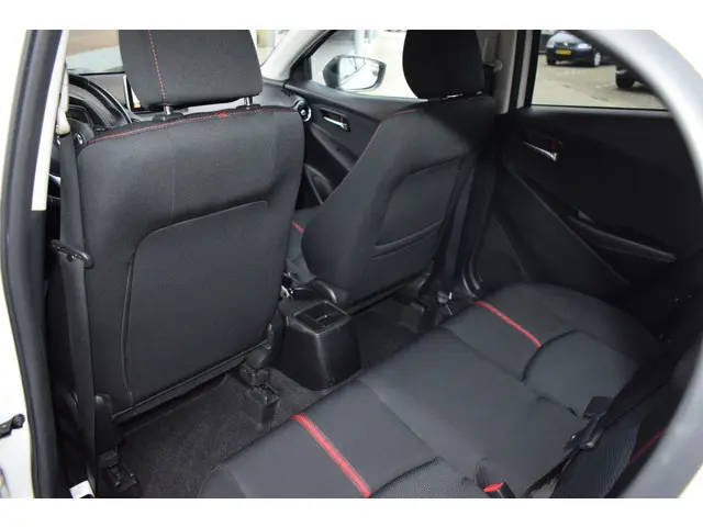 Mazda 2 1.5 Skyactiv-G GT-M 2016 Benzine 6