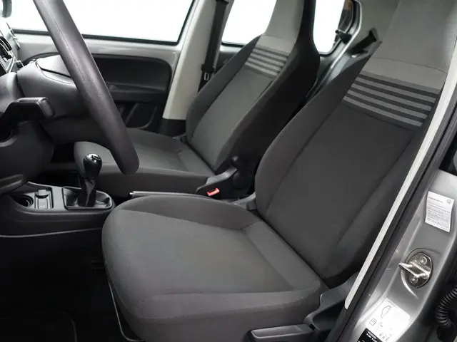 Volkswagen up! 1.0 BMT move up! 2017 Benzine 13