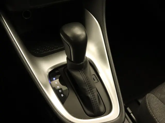 Toyota Yaris 1.5 Hybrid Active 2023 Hybride Benzine 29