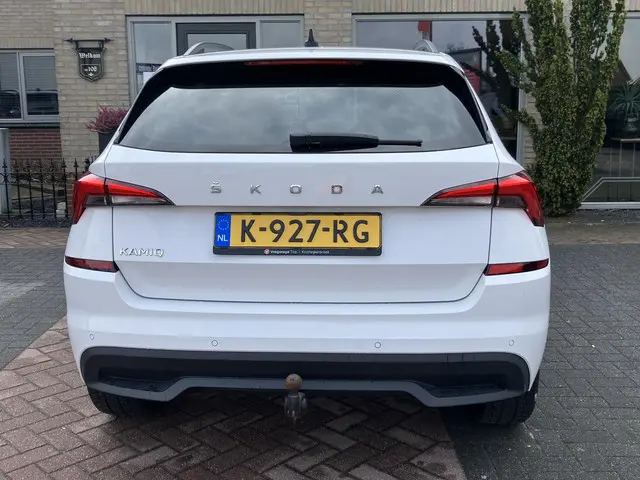 Škoda Kamiq 1.0 TSI Sport Business 2021 Benzine 11