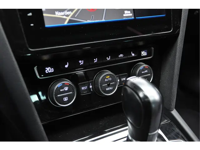 Volkswagen Passat Variant 1.4 TSI ACT 2018 Benzine 21