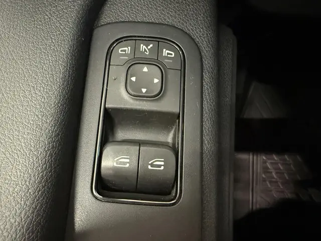 Mercedes-Benz Sprinter 311 1.9 CDI L3H2 RWD 2022 Diesel 23