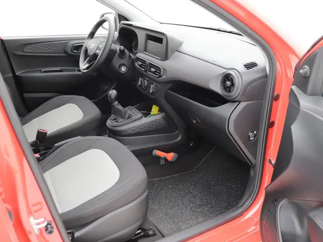 Hyundai i10 1.0 i-Drive NIEUW TYPE 2020 Benzine 10