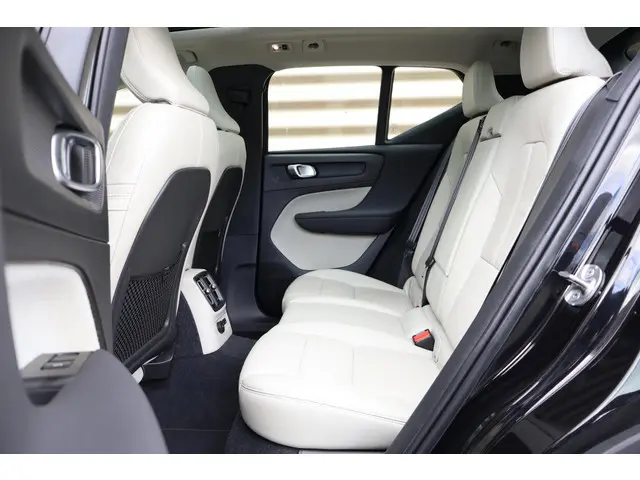 Volvo XC40 T4 Recharge Inscription 2022 Hybride Benzine 15