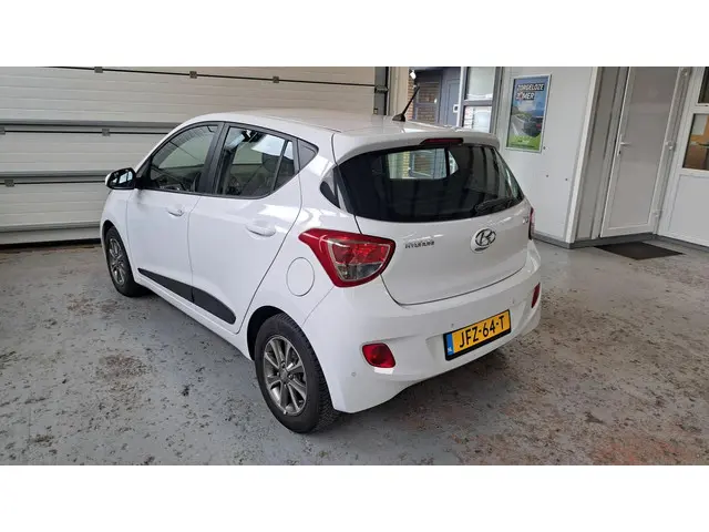 Hyundai i10 1.0i i-Motion Premium 2015 Benzine 7