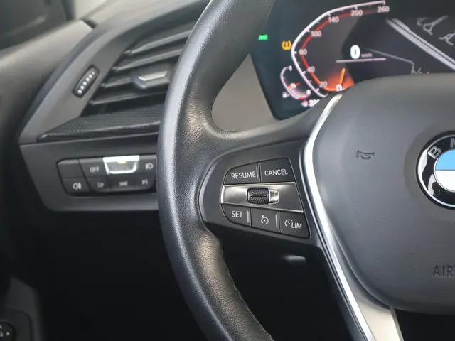 BMW 1 Serie 118i Introduction Edition 2023 Benzine 15