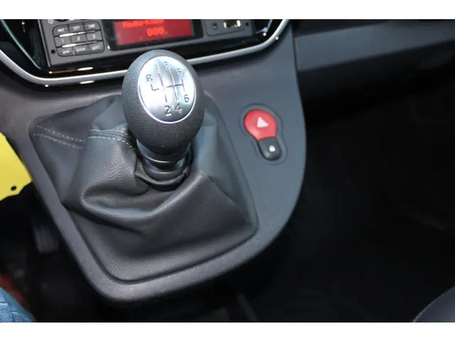 Renault Kangoo Family 1.2 TCe 115 pk Limited 2018 Benzine 21