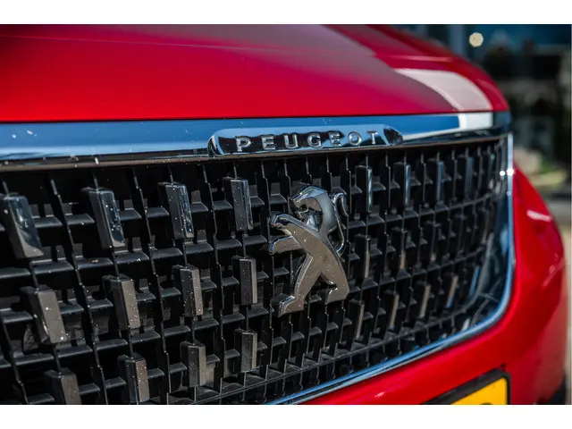 Peugeot 2008 1.2 PureTech Allure 2019 Benzine 11