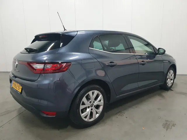Renault Mégane 1.3 TCe Limited 2020 Benzine 2
