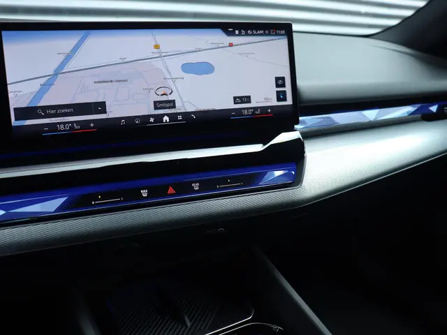 BMW i5 Touring eDrive40 2025 Elektrisch 18