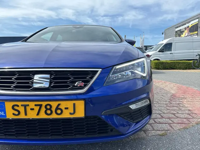 SEAT Leon 1.4 EcoTSI FR Business Intense 2018 Benzine 20