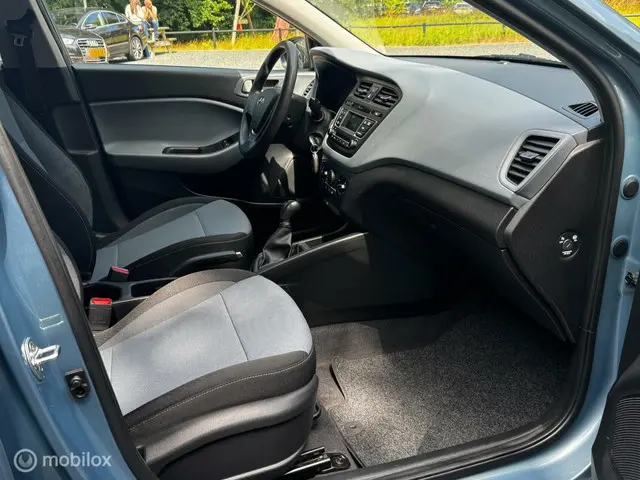Hyundai i20 1.2 HP i-Motion AIRCO/SOUNDSYSTEM 2017 Benzine 4