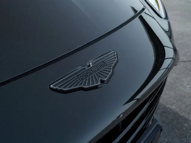 Aston Martin V8 Volante DB12 4.0 2024 Benzine 10