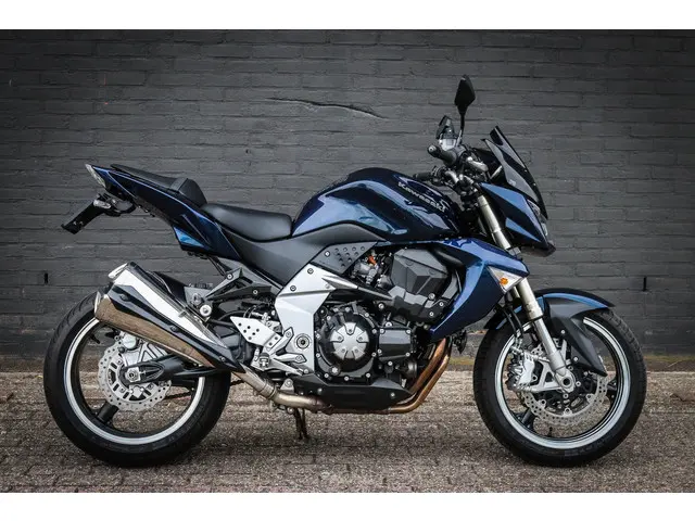 Kawasaki Z1000 Tour 2016 Benzine 3