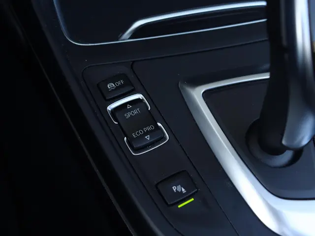 BMW 2 Serie Cabrio 220i 2019 Benzine 18