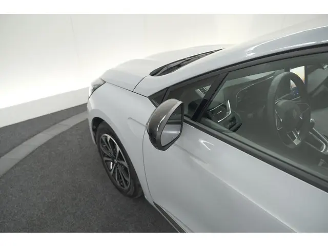 Renault Clio TCe 90 GPF techno 2025 Benzine 21