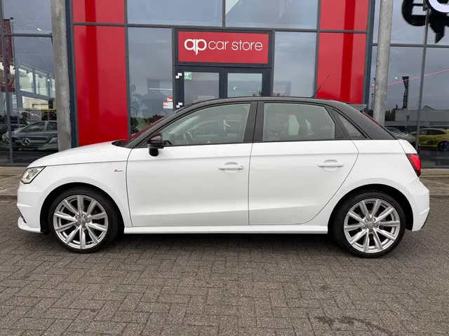 Audi A1 Sportback 1.0 TFSI Adrenalin 2018 Benzine 4