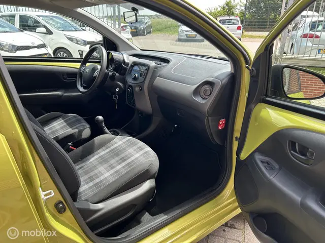 Peugeot 108 1.0 e-VTi Active 2018 Benzine 12