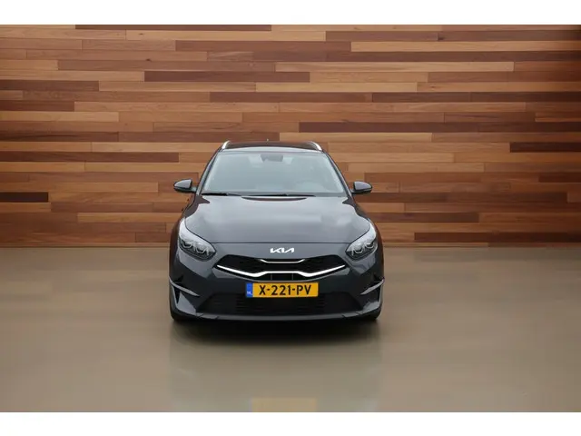 Kia Ceed Sportswagon 1.0 T-GDi DynamicLine 2024 Benzine 8