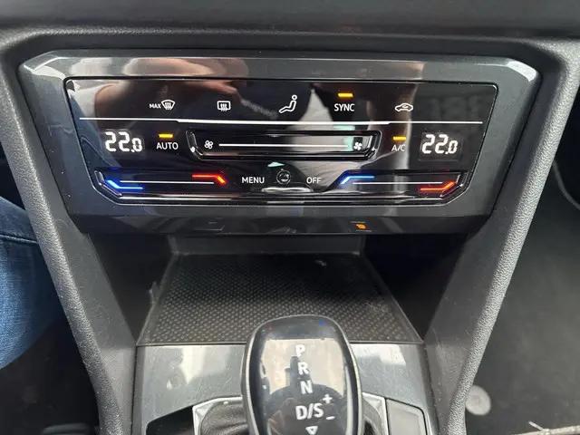 Volkswagen Tiguan 1.5 TSI R-Line 2021 Benzine 17