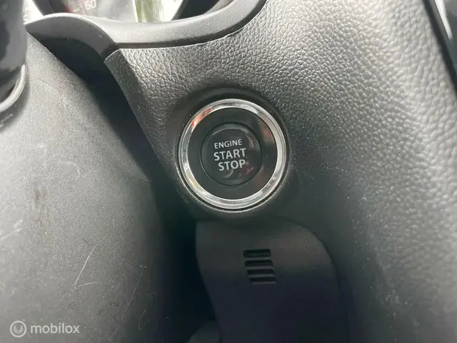 Suzuki Swift 1.0 liter | AUT | Carplay | Airco 2017 Benzine 9
