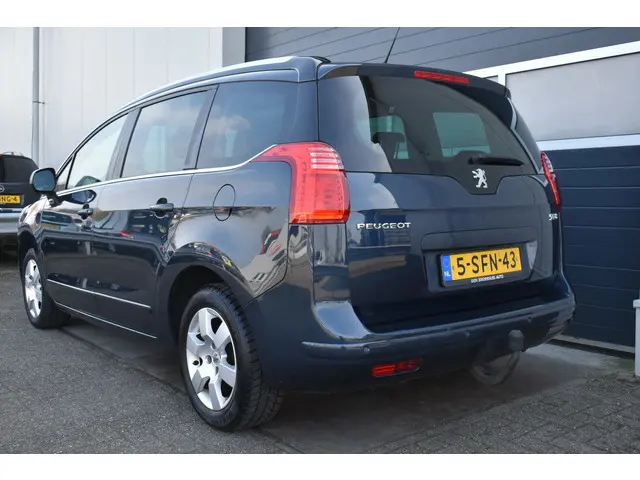 Peugeot 5008 1.6 THP Style 5p. Handel/export 2013 Benzine 3
