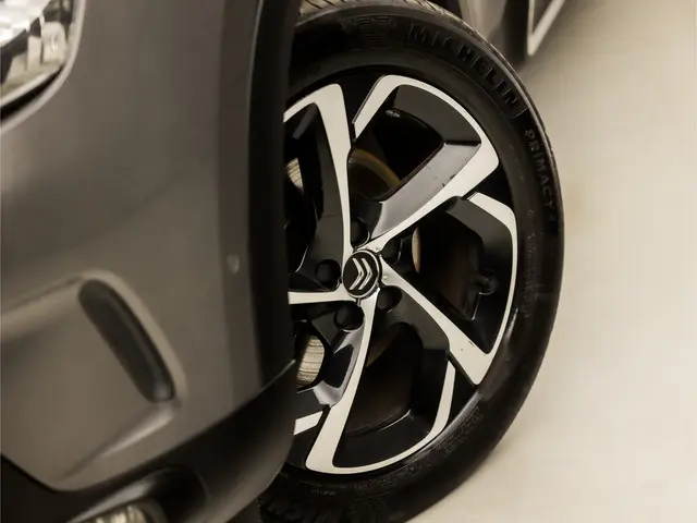 Citroën C5 Aircross 1.2 PureTech Sport 2020 Benzine 18