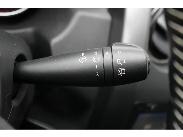 Dacia Duster 1.2 TCe 4x2 Blackshadow 2017 Benzine 19